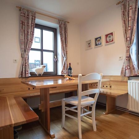 Pritlicni Apartma Hribovc Z Atrijem Kranjska Gora Ngoại thất bức ảnh