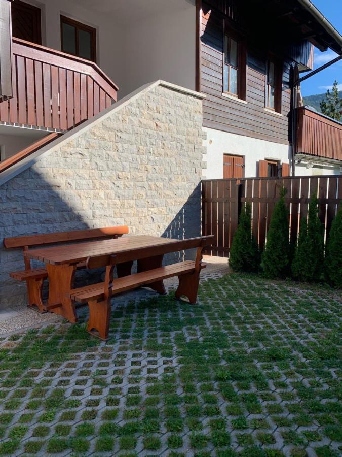 Pritlicni Apartma Hribovc Z Atrijem Kranjska Gora Ngoại thất bức ảnh